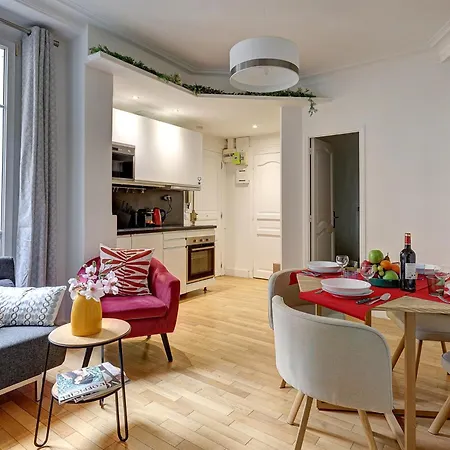Elegante Suite Haussmannienne Au Prestige Parisien Exterior photo